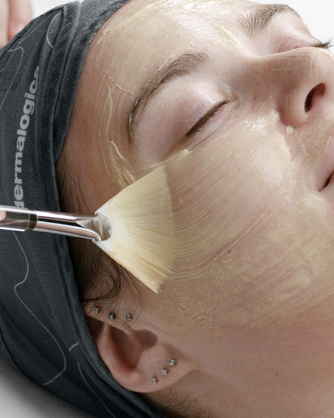 4x5 multivitaminpowerrecoverymasque application 1 1